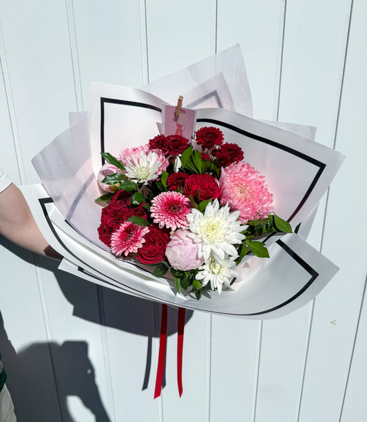 Pink and red flower bouquet , Brisbane Delivery
